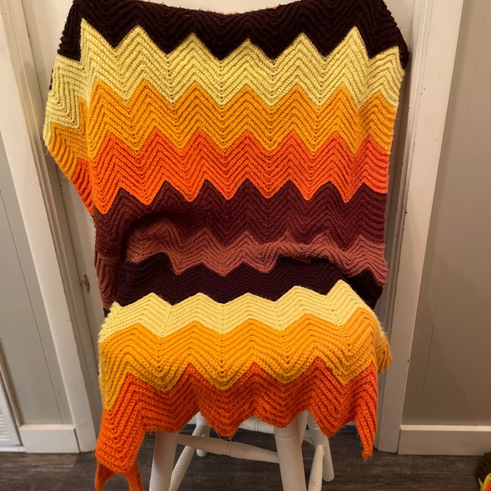 Retro handmade Crochet couch/chair afghan w/ orange yellow brown! 1970 vintage